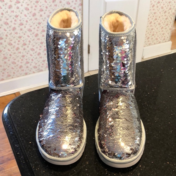 UGG Shoes - NWOT Silver/Pink Sequin Boots.
